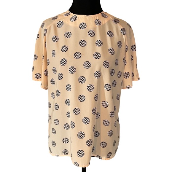 TESS PARIS MILANO Tops - Tess Paris Milano Womens Polka Dot Blouse Size 4 Peach Short Sleeve Buttery Soft